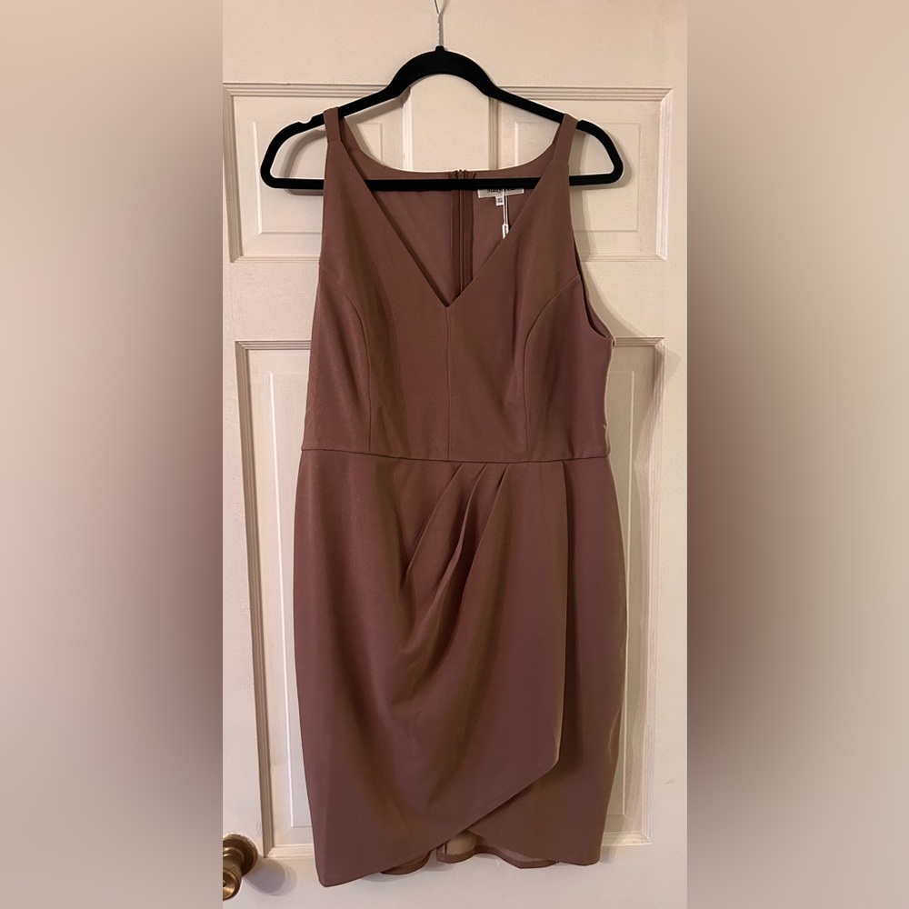 NWT Women’s Sleeveless V- Neck Ruched Cocktail Party Mini Dress (Khaki, XL)